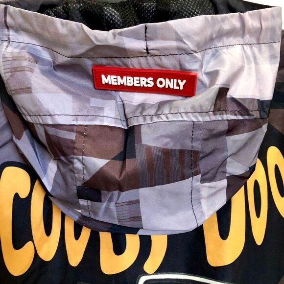 MEMBERS ONLY -M Sz M - NWT Scooby Doo & Shaggy Full-Zip Hooded Windbreaker/Black - Picture 7 of 16